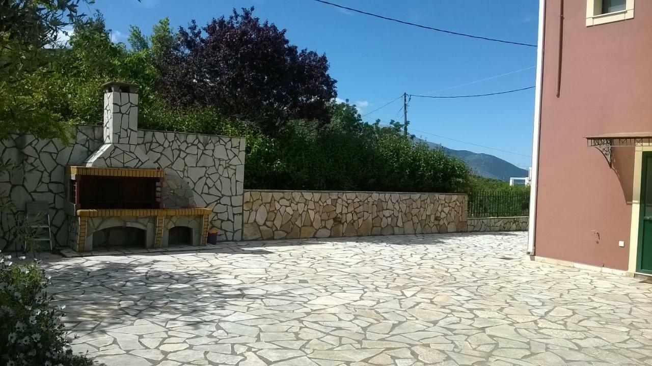 Villa Eleftheria Karavomylos Extérieur photo